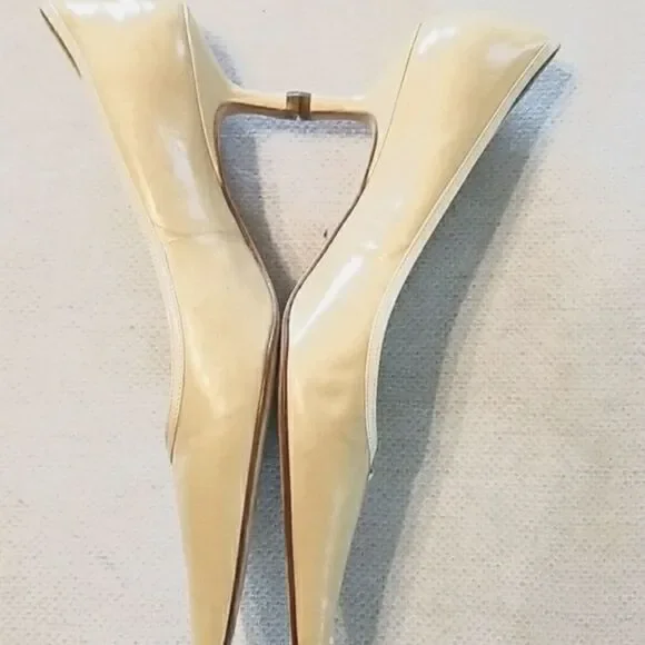 4@30.00 or 30.00 LADIES Designer Shoes by ANTONIO MELANI - Picture 6 of 10